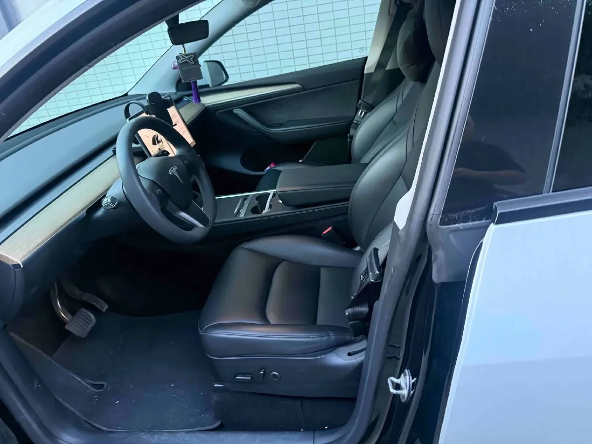 2022 Tesla Model Y BEV 60KWH,autocango,china used car exporter,china ev exporter,chinese used car exporter,chinese used ev exporter