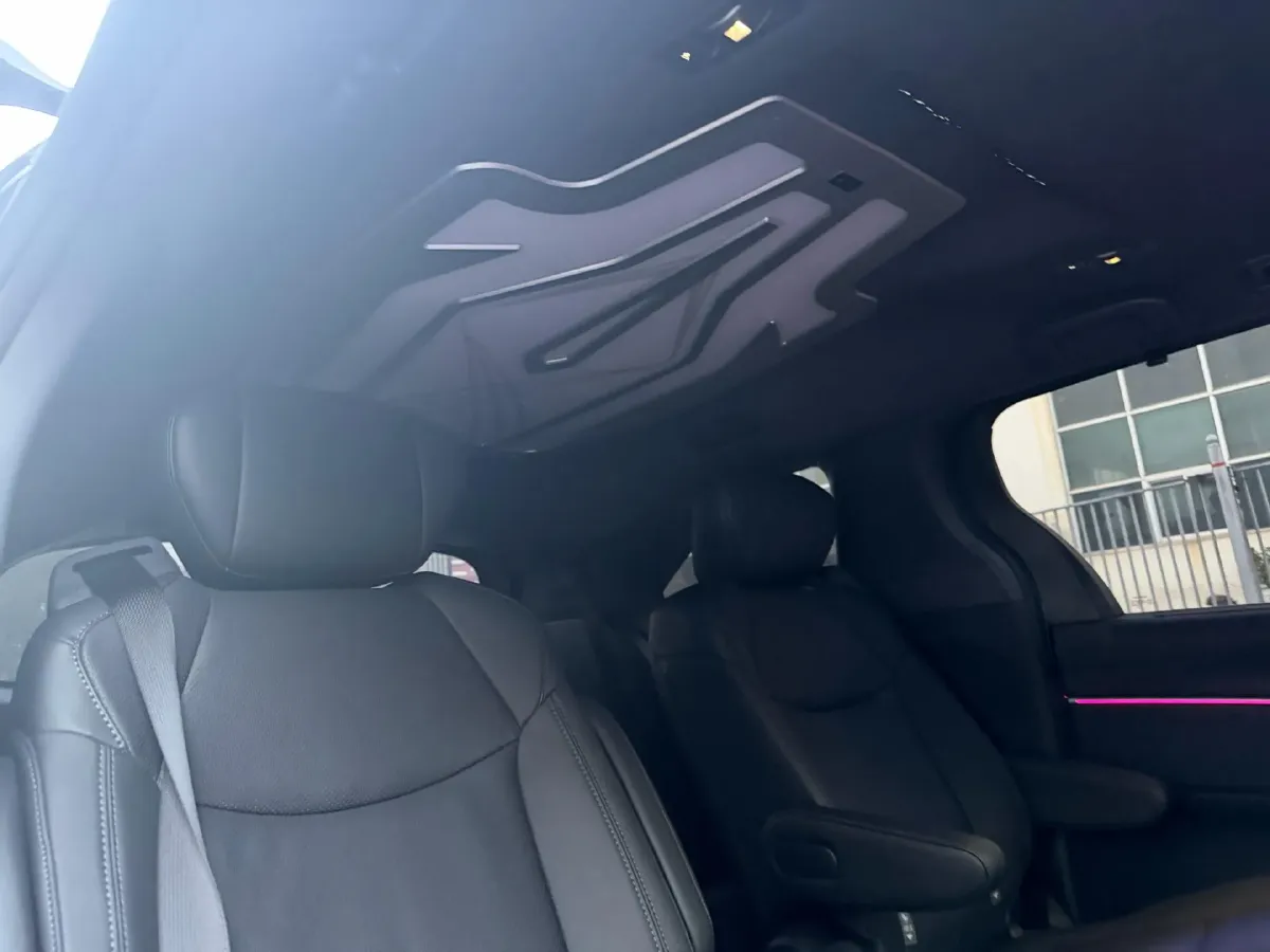 2024 Toyota Sienna 2.5L 189HP L4 E-CVT Hybrid,autocango,china used car exporter,china ev exporter,chinese used car exporter,chinese used ev exporter