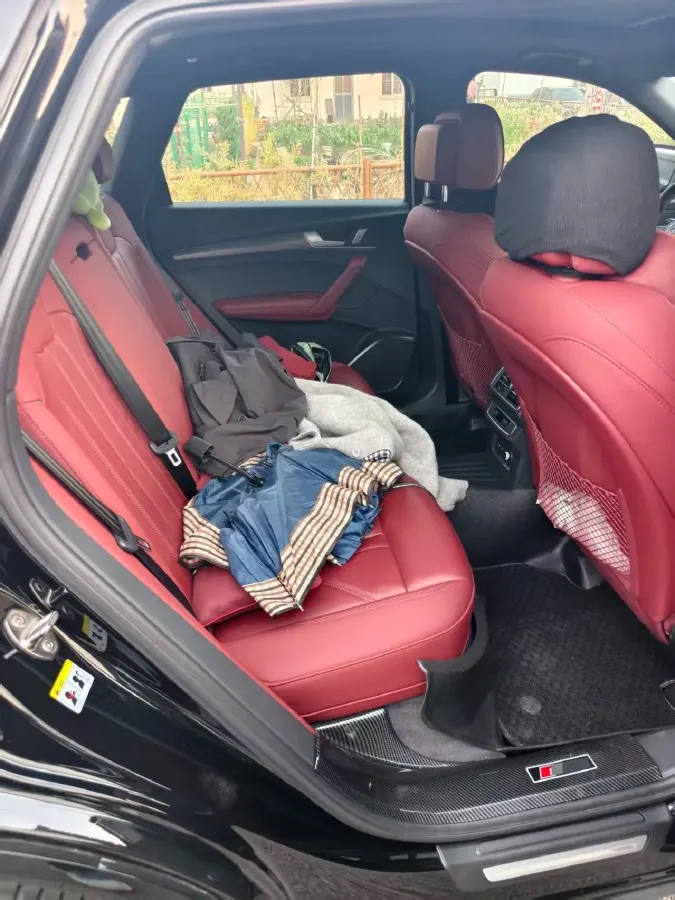 2023 Audi Q5L 2.0T 190HP L4 7DCT,autocango,china used car exporter,china ev exporter,chinese used car exporter,chinese used ev exporter