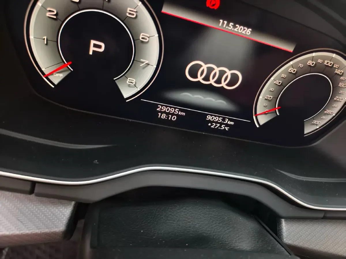 2023 Audi Q5L 2.0T 190HP L4 7DCT,autocango,china used car exporter,china ev exporter,chinese used car exporter,chinese used ev exporter