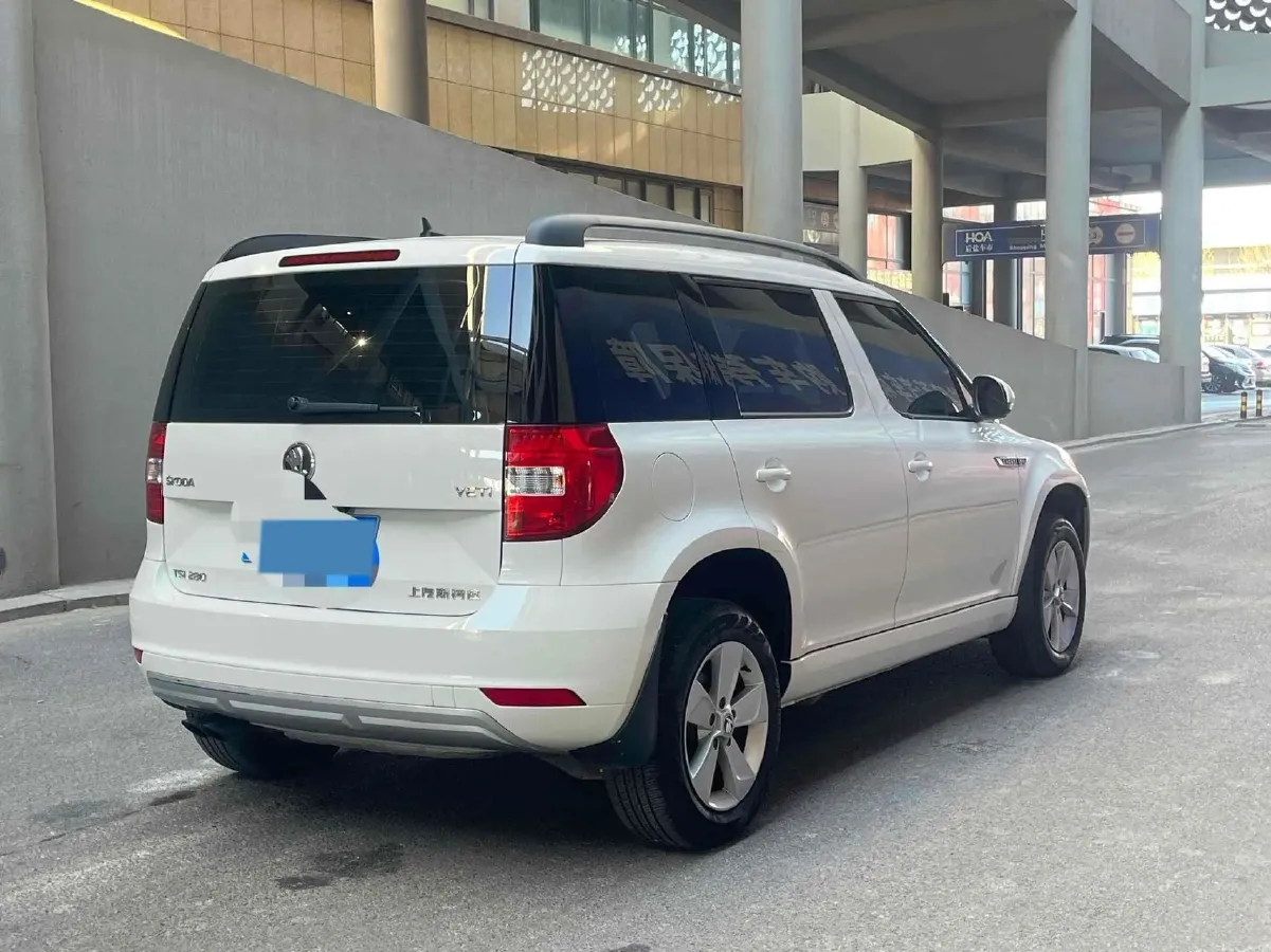 2017 Skoda Yeti 1.4T 150HP L4 7DCT,autocango,china used car exporter,china ev exporter,chinese used car exporter,chinese used ev exporter
