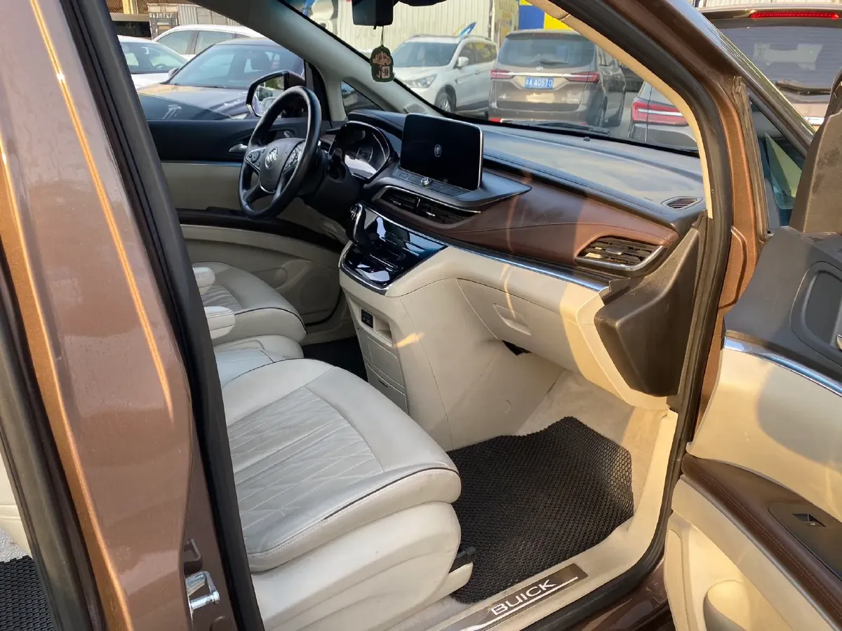 2022 Buick GL8 2.0T 237HP L4 9AT,autocango,china used car exporter,china ev exporter,chinese used car exporter,chinese used ev exporter