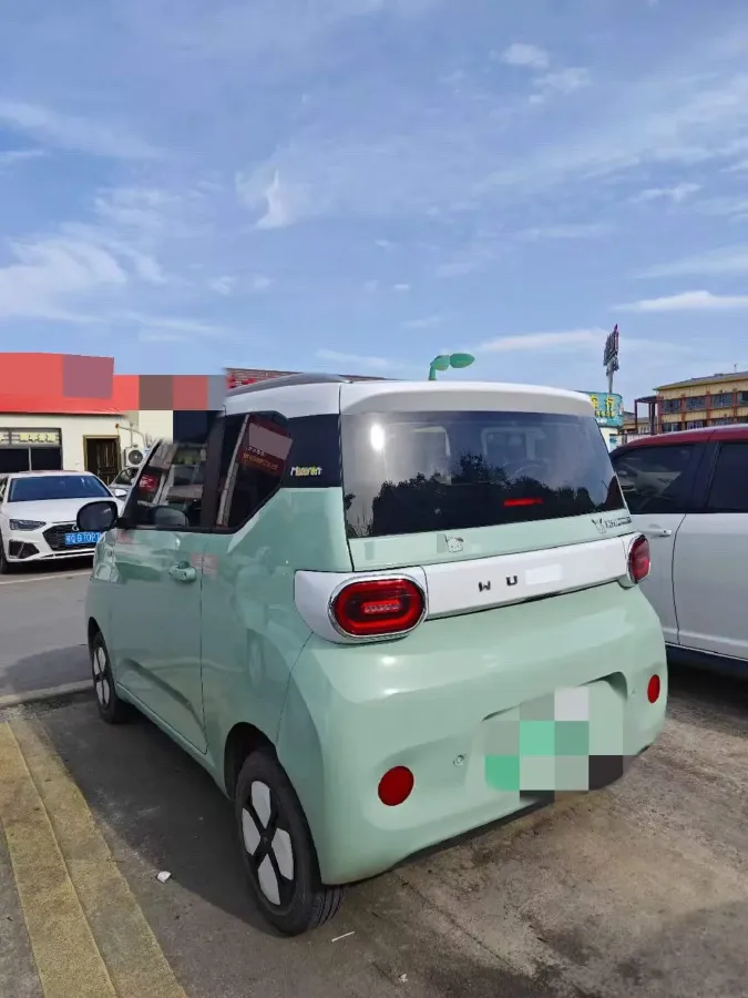 2024 WuLing HongGuang MINI EV BEV 17.3KWH,autocango,china used car exporter,china ev exporter,chinese used car exporter,chinese used ev exporter
