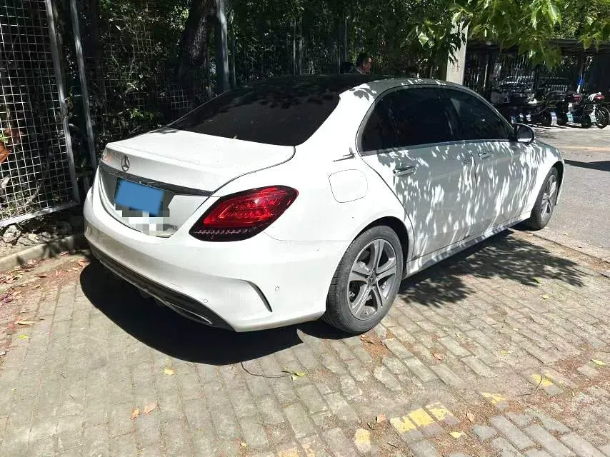 2020 Mercedes-Benz C Class 1.5T 184HP L4 9AT,autocango,china used car exporter,china ev exporter,chinese used car exporter,chinese used ev exporter