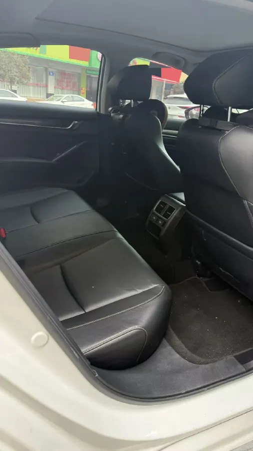 2022 Honda Accord 1.5T 194HP L4 CVT,autocango,china used car exporter,china ev exporter,chinese used car exporter,chinese used ev exporter