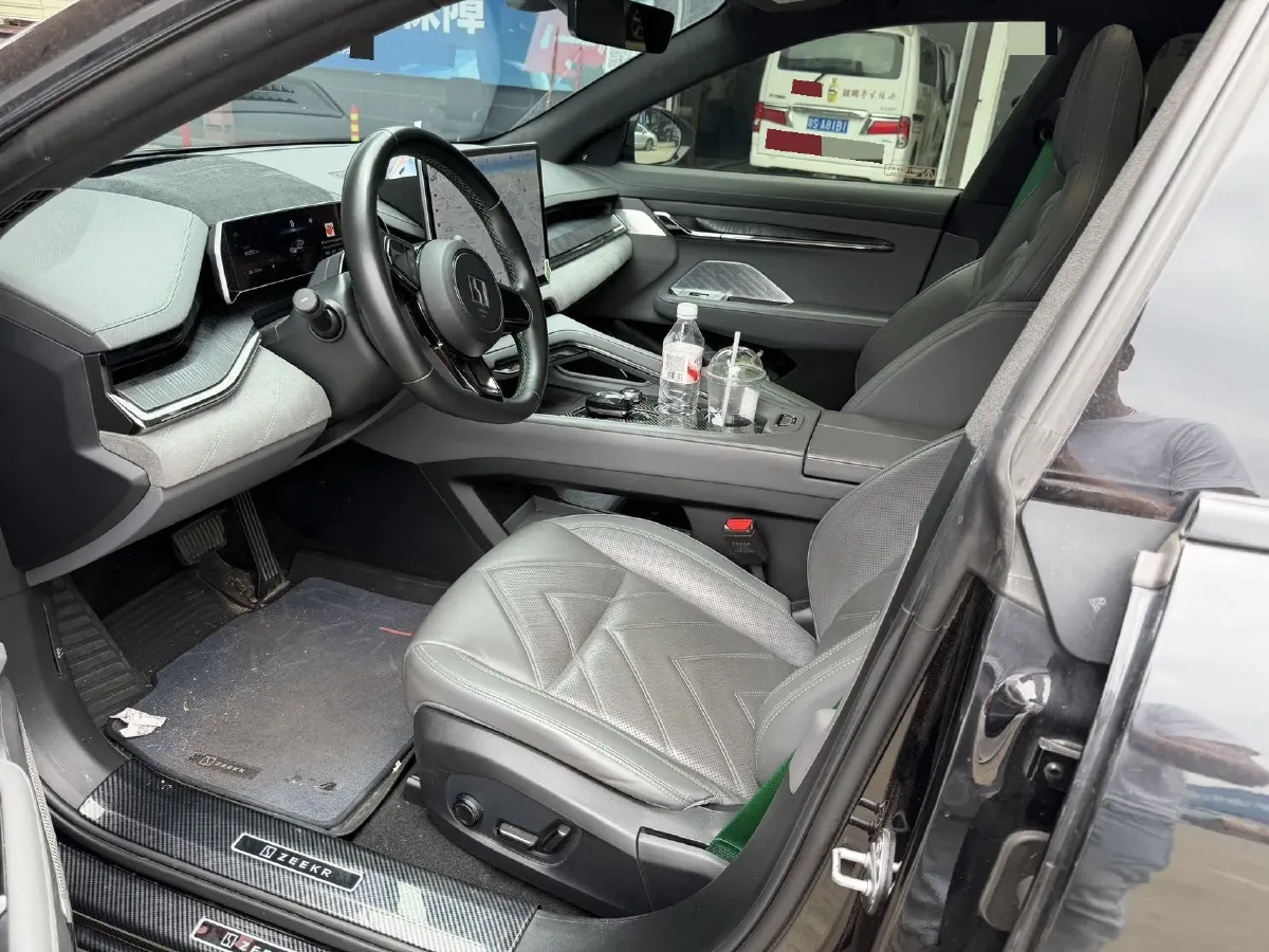 2023 Zeekr 001 BEV 86KWH,autocango,china used car exporter,china ev exporter,chinese used car exporter,chinese used ev exporter