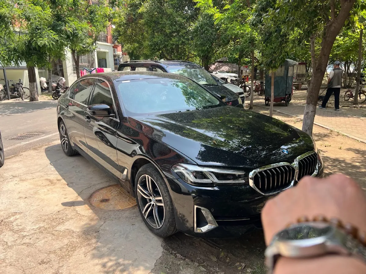 2023 BMW 5 Series 2.0T 245HP L4 8AT,autocango,china used car exporter,china ev exporter,chinese used car exporter,chinese used ev exporter