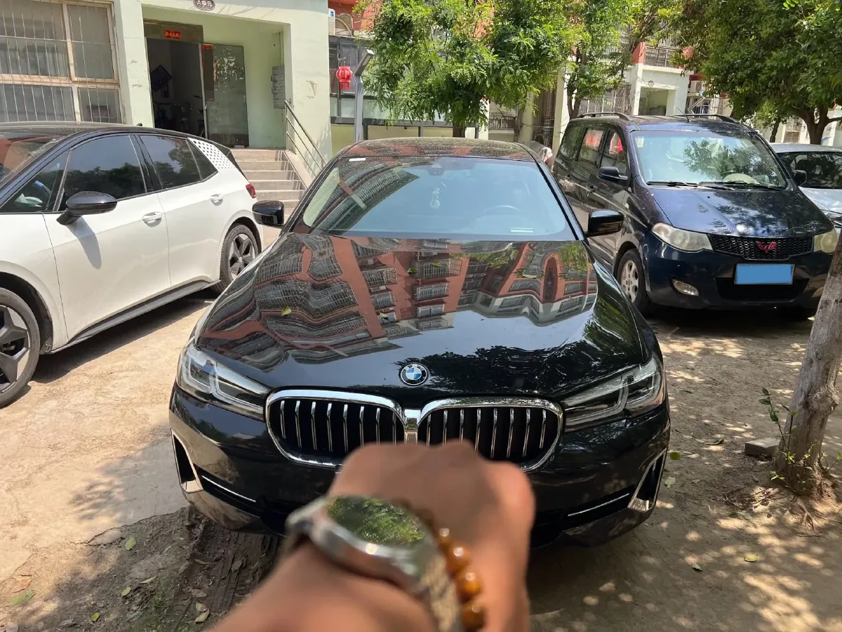 2023 BMW 5 Series 2.0T 245HP L4 8AT,autocango,china used car exporter,china ev exporter,chinese used car exporter,chinese used ev exporter