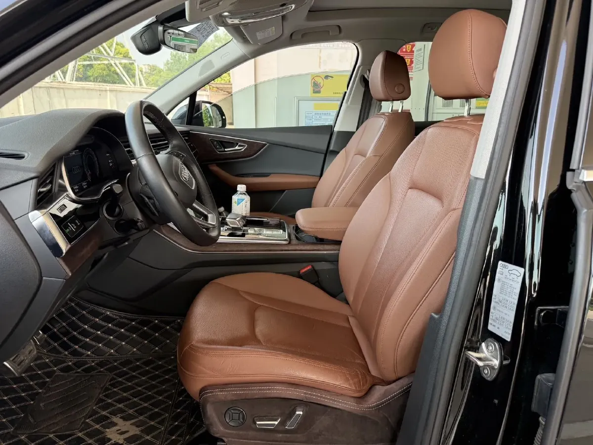 2022 Volkswagen Touareg 3.0T 340HP V6 8AT,autocango,china used car exporter,china ev exporter,chinese used car exporter,chinese used ev exporter