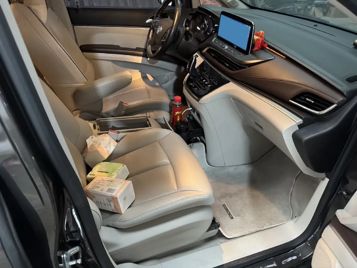 2021 Buick GL8 2.0T 237HP L4 9AT,autocango,china used car exporter,china ev exporter,chinese used car exporter,chinese used ev exporter