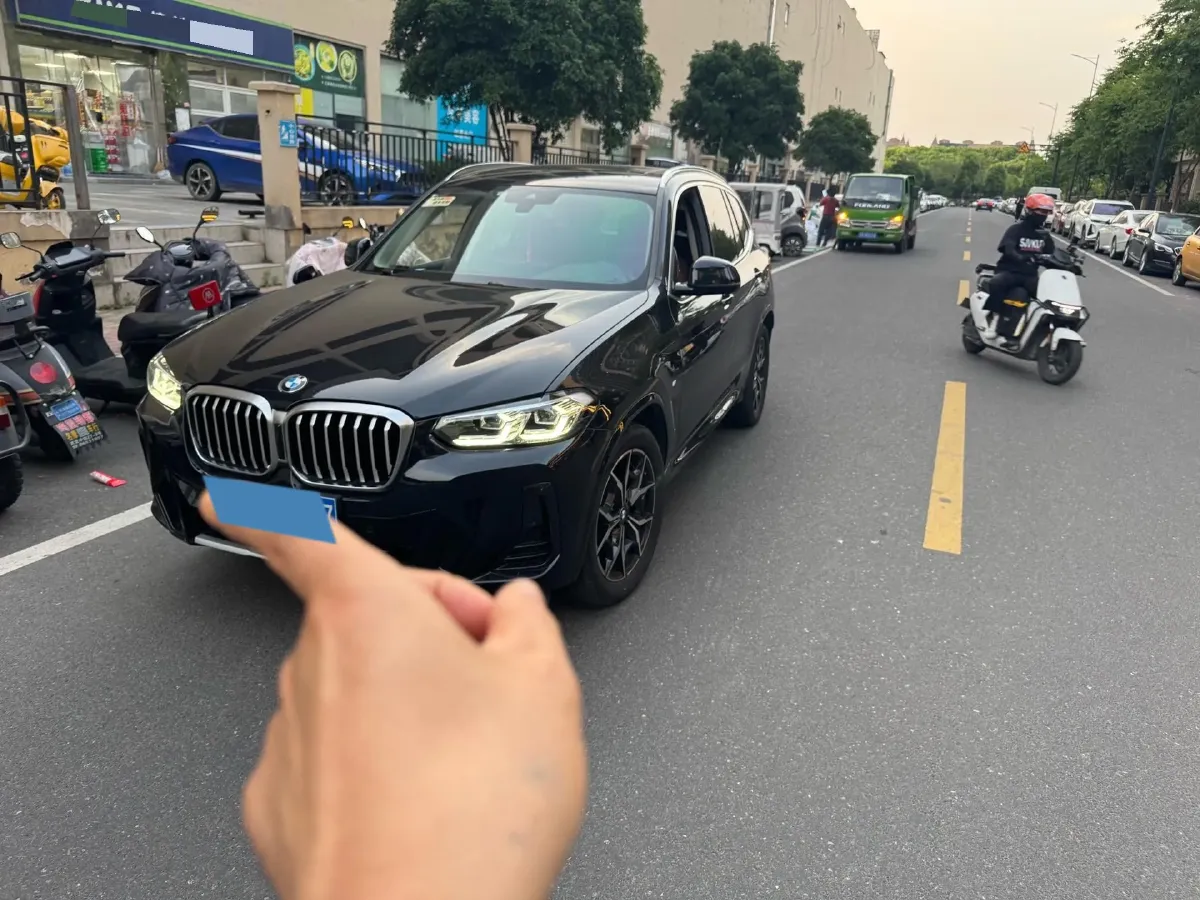2022 BMW X3 2.0T 184HP L4 8AT,autocango,china used car exporter,china ev exporter,chinese used car exporter,chinese used ev exporter