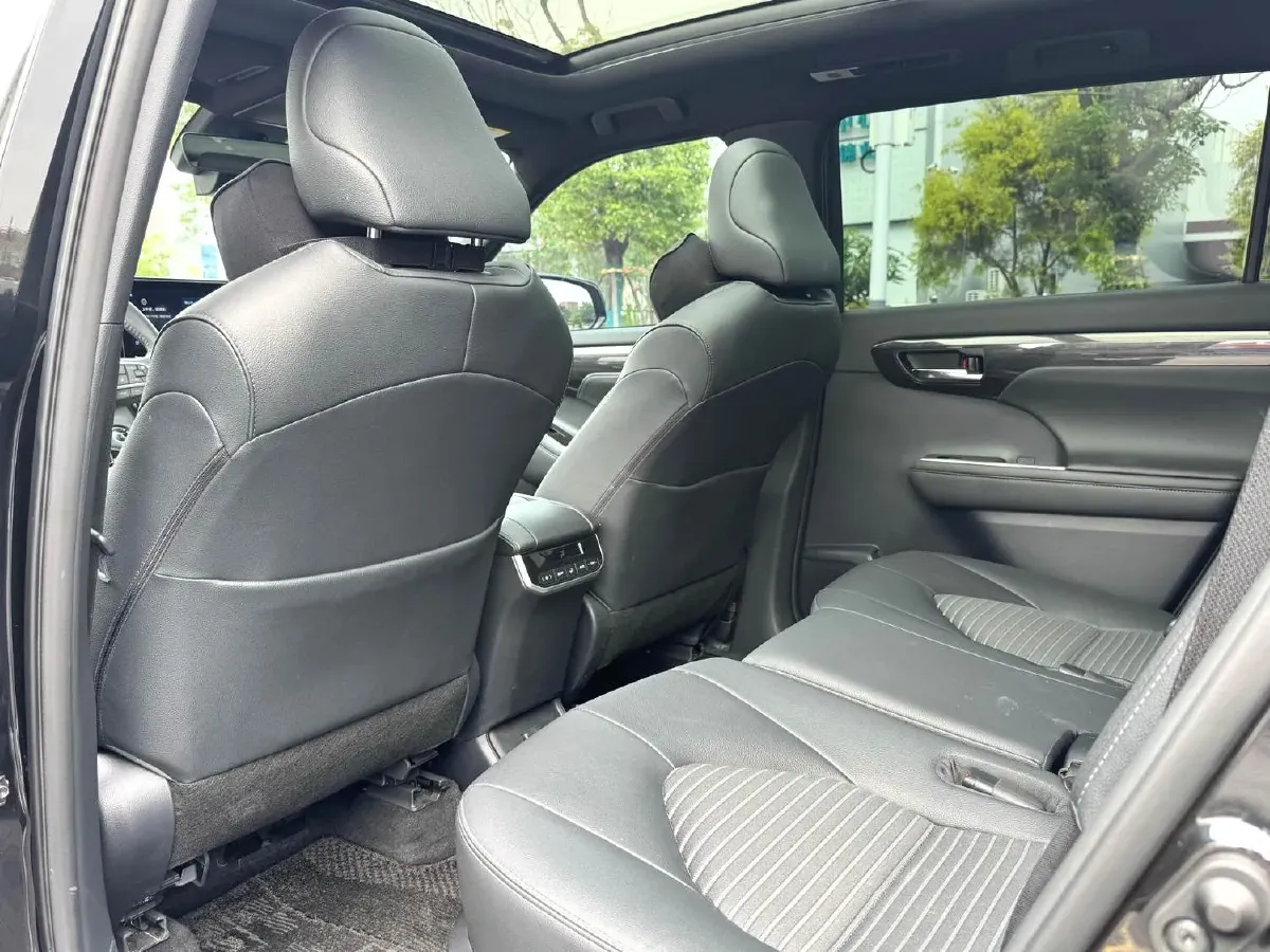 2023 Toyota Crown Kluger 2.5L 189HP L4 E-CVT Hybrid,autocango,china used car exporter,china ev exporter,chinese used car exporter,chinese used ev exporter