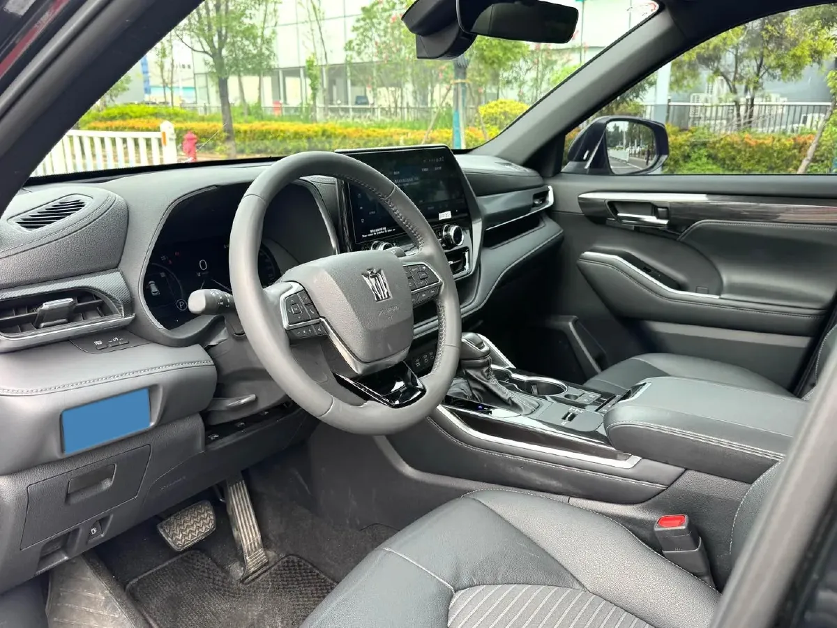 2023 Toyota Crown Kluger 2.5L 189HP L4 E-CVT Hybrid,autocango,china used car exporter,china ev exporter,chinese used car exporter,chinese used ev exporter
