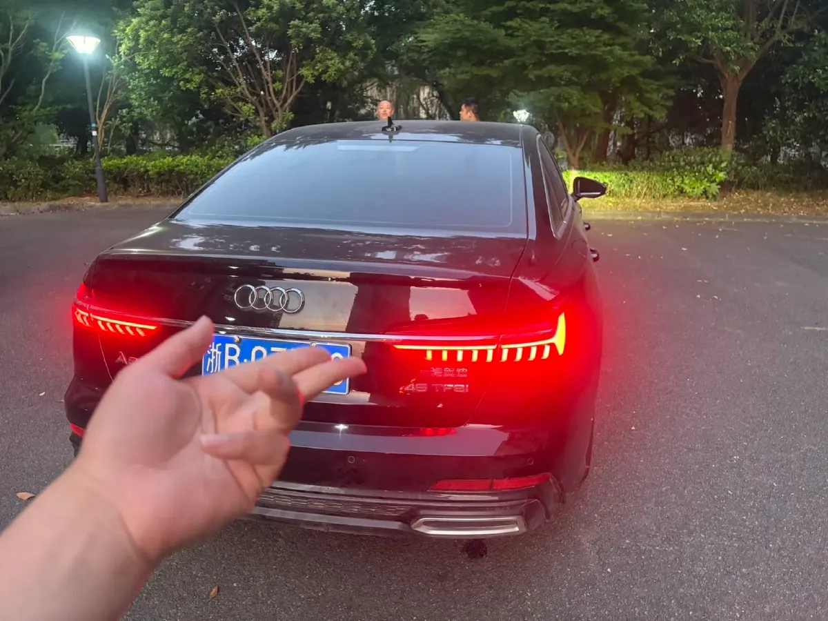 2021 Audi A6L 2.0T 224HP L4 7DCT,autocango,china used car exporter,china ev exporter,chinese used car exporter,chinese used ev exporter