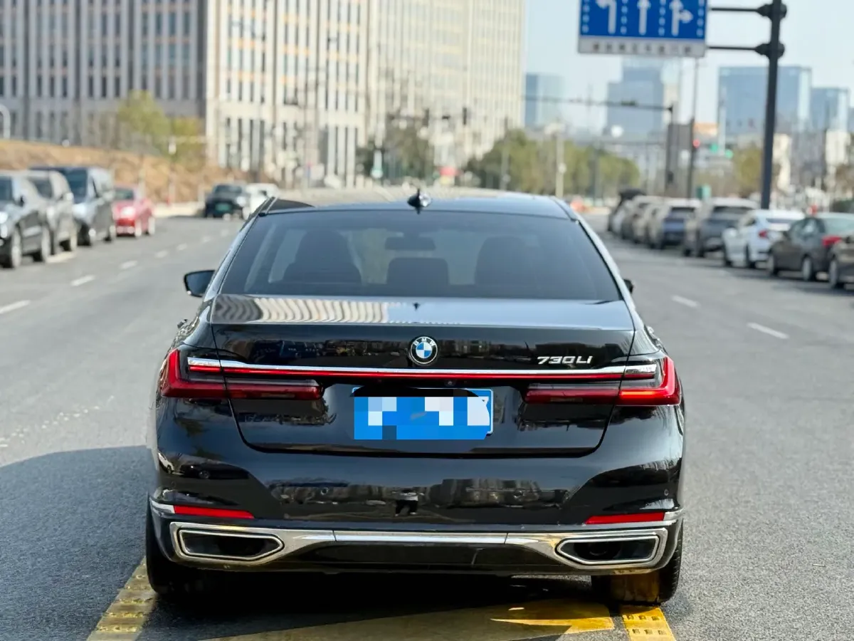 2021 BMW 7 Series 2.0T 265HP L4 8AT,autocango,china used car exporter,china ev exporter,chinese used car exporter,chinese used ev exporter
