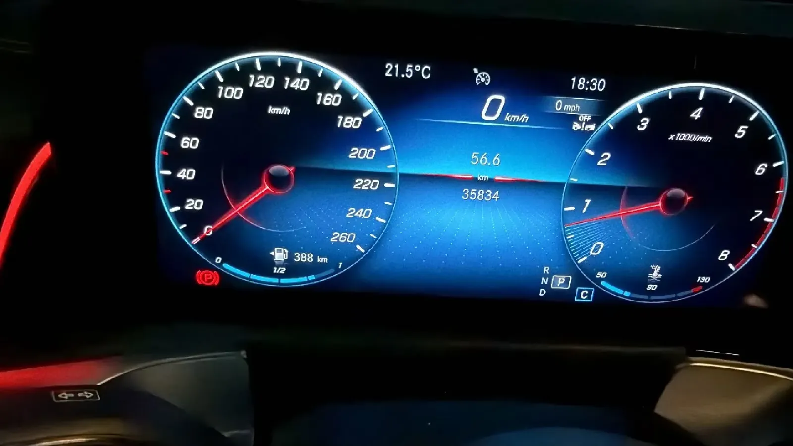 2022 Mercedes-Benz GLB Class 2.0T 190HP L4 8DCT,autocango,china used car exporter,china ev exporter,chinese used car exporter,chinese used ev exporter