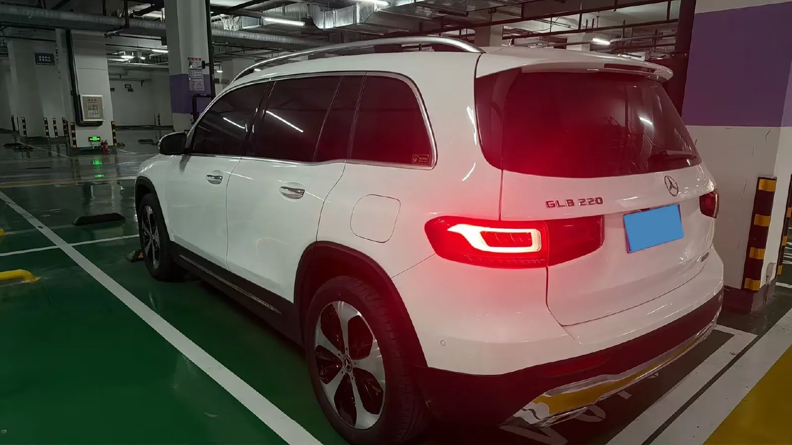 2022 Mercedes-Benz GLB Class 2.0T 190HP L4 8DCT,autocango,china used car exporter,china ev exporter,chinese used car exporter,chinese used ev exporter