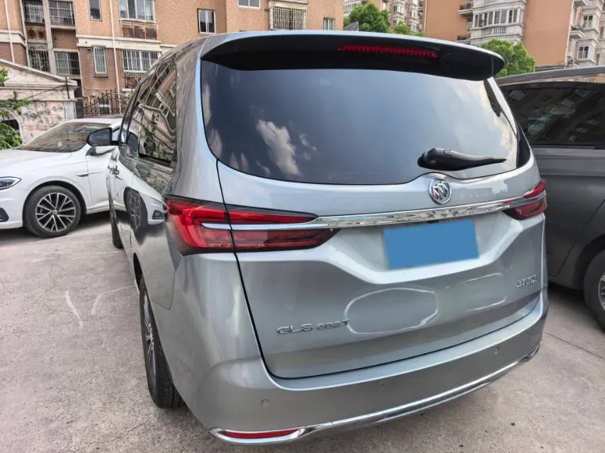 2022 Buick GL8 2.0T 237HP L4 9AT,autocango,china used car exporter,china ev exporter,chinese used car exporter,chinese used ev exporter