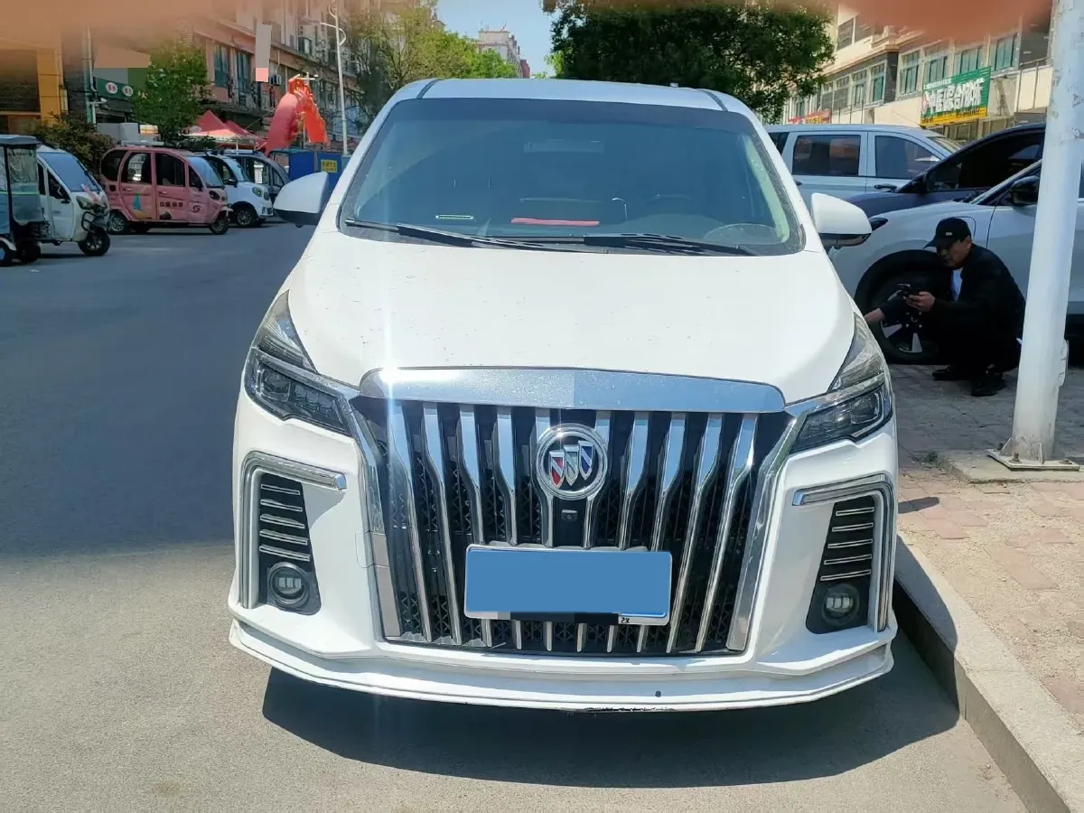 2022 Buick GL8 2.0T 237HP L4 9AT,autocango,china used car exporter,china ev exporter,chinese used car exporter,chinese used ev exporter