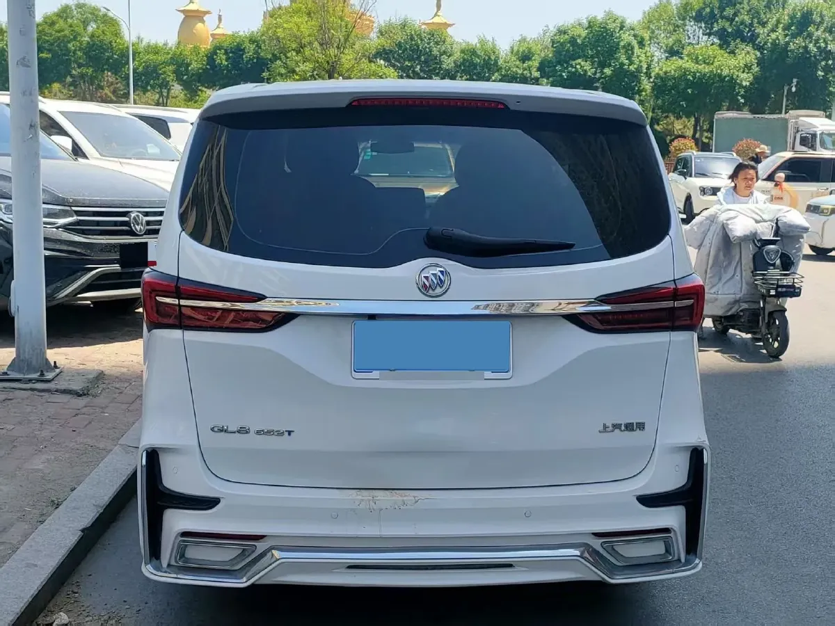 2022 Buick GL8 2.0T 237HP L4 9AT,autocango,china used car exporter,china ev exporter,chinese used car exporter,chinese used ev exporter