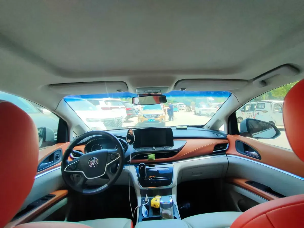 2022 Buick GL8 2.0T 237HP L4 9AT,autocango,china used car exporter,china ev exporter,chinese used car exporter,chinese used ev exporter