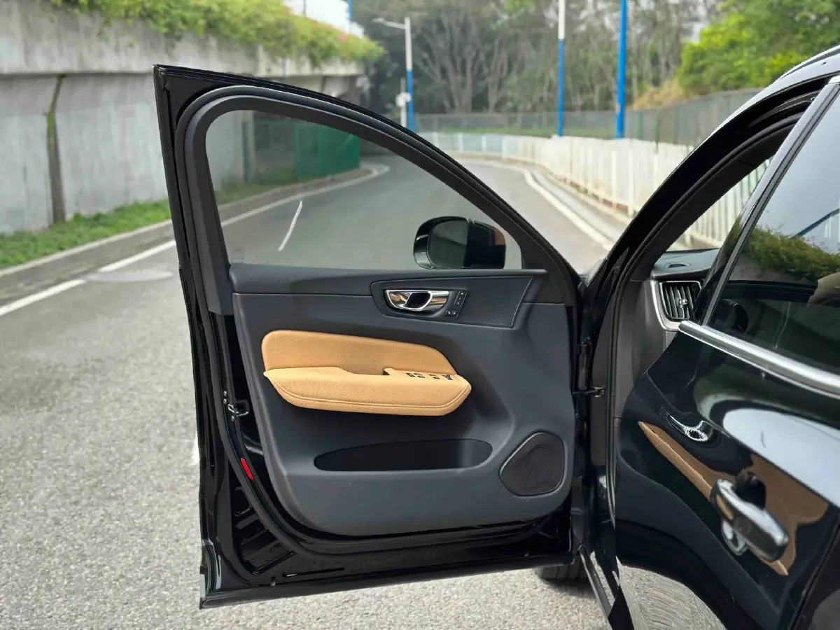 2019 Jeep Wrangler 2.0T 266HP L4 8AT,autocango,china used car exporter,china ev exporter,chinese used car exporter,chinese used ev exporter