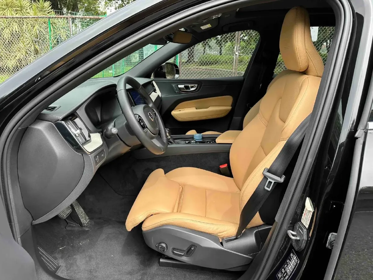 2019 Jeep Wrangler 2.0T 266HP L4 8AT,autocango,china used car exporter,china ev exporter,chinese used car exporter,chinese used ev exporter