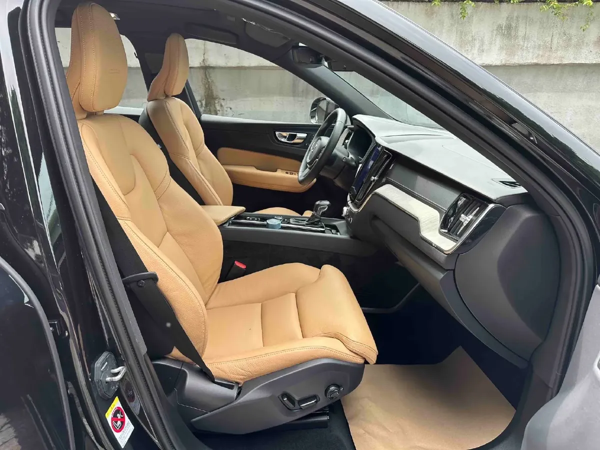 2019 Jeep Wrangler 2.0T 266HP L4 8AT,autocango,china used car exporter,china ev exporter,chinese used car exporter,chinese used ev exporter
