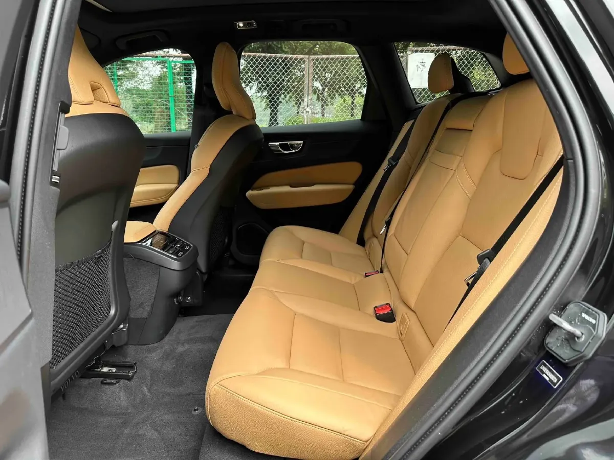 2019 Jeep Wrangler 2.0T 266HP L4 8AT,autocango,china used car exporter,china ev exporter,chinese used car exporter,chinese used ev exporter