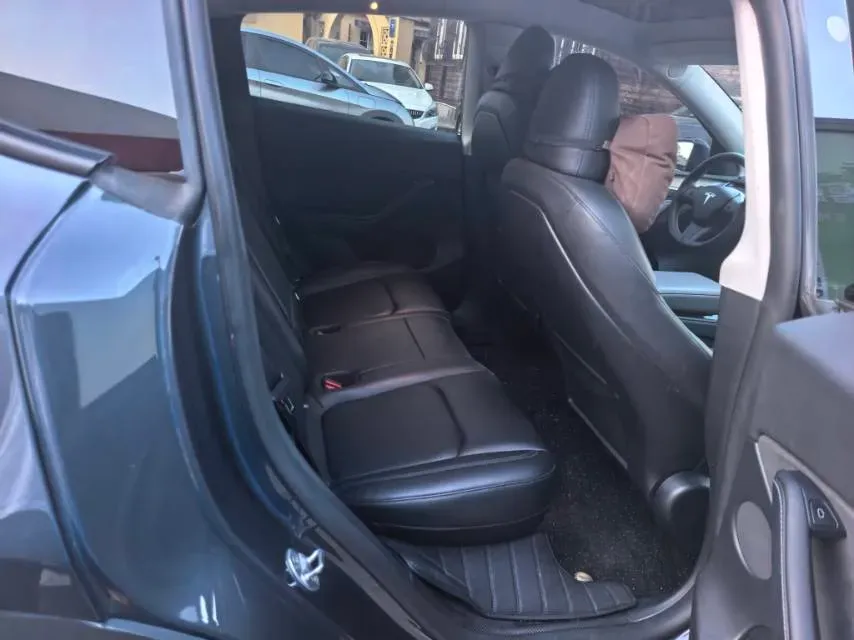 2022 Tesla Model Y BEV 60KWH,autocango,china used car exporter,china ev exporter,chinese used car exporter,chinese used ev exporter