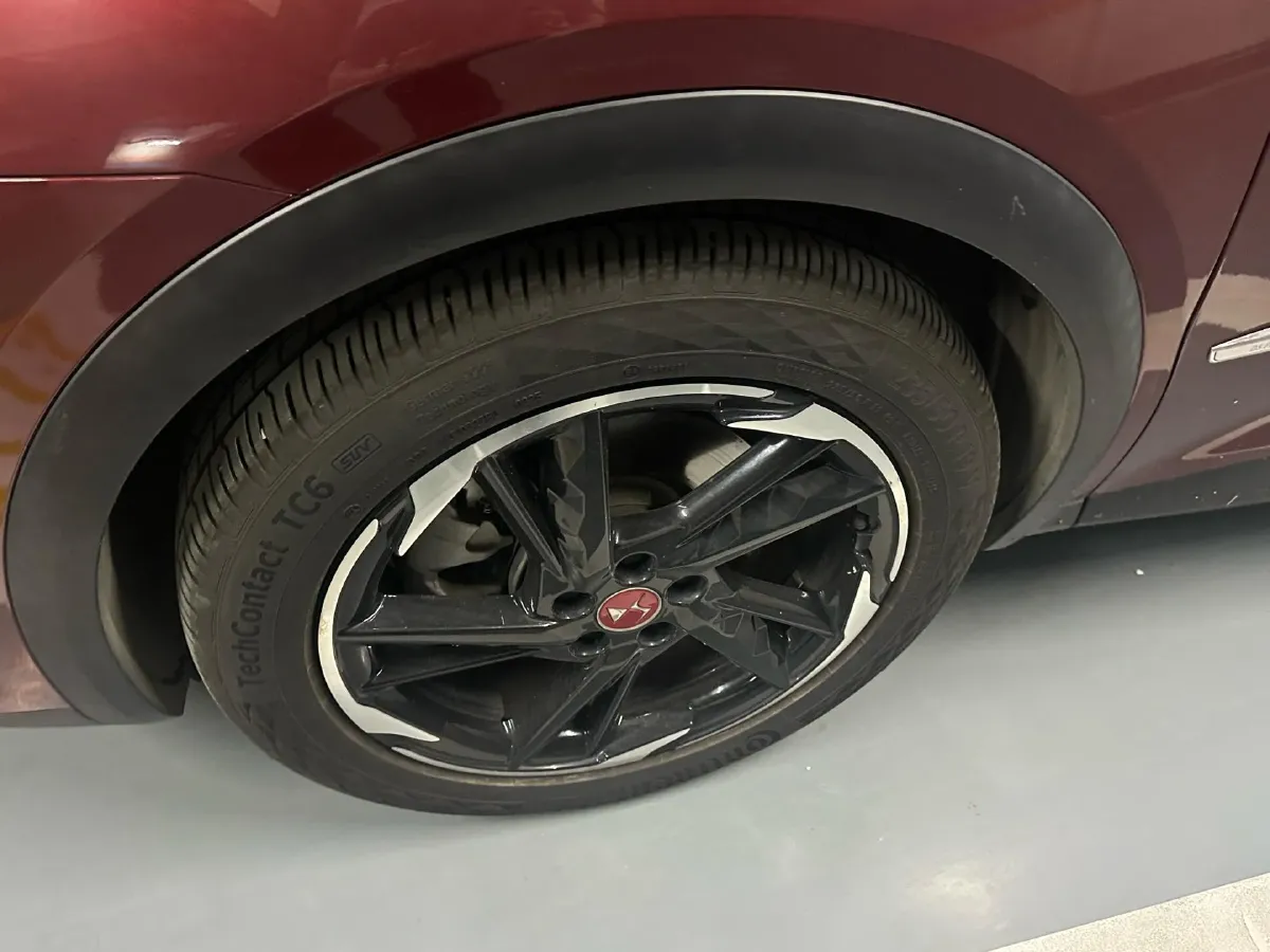 2018 DS 7 1.6T 220HP L4 8AT,autocango,china used car exporter,china ev exporter,chinese used car exporter,chinese used ev exporter