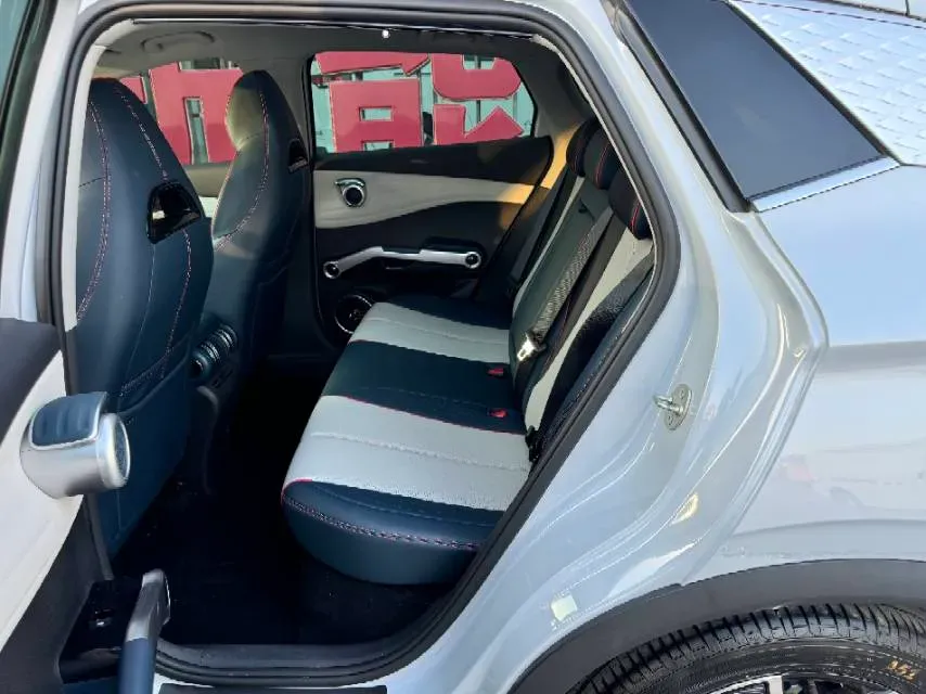 2022 Foton Grand General G7 2.0T 238HP L4 8AT,autocango,china used car exporter,china ev exporter,chinese used car exporter,chinese used ev exporter
