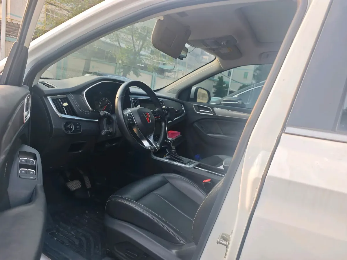 2019 Roewe i6 1.5T 169HP L4 7DCT,autocango,china used car exporter,china ev exporter,chinese used car exporter,chinese used ev exporter