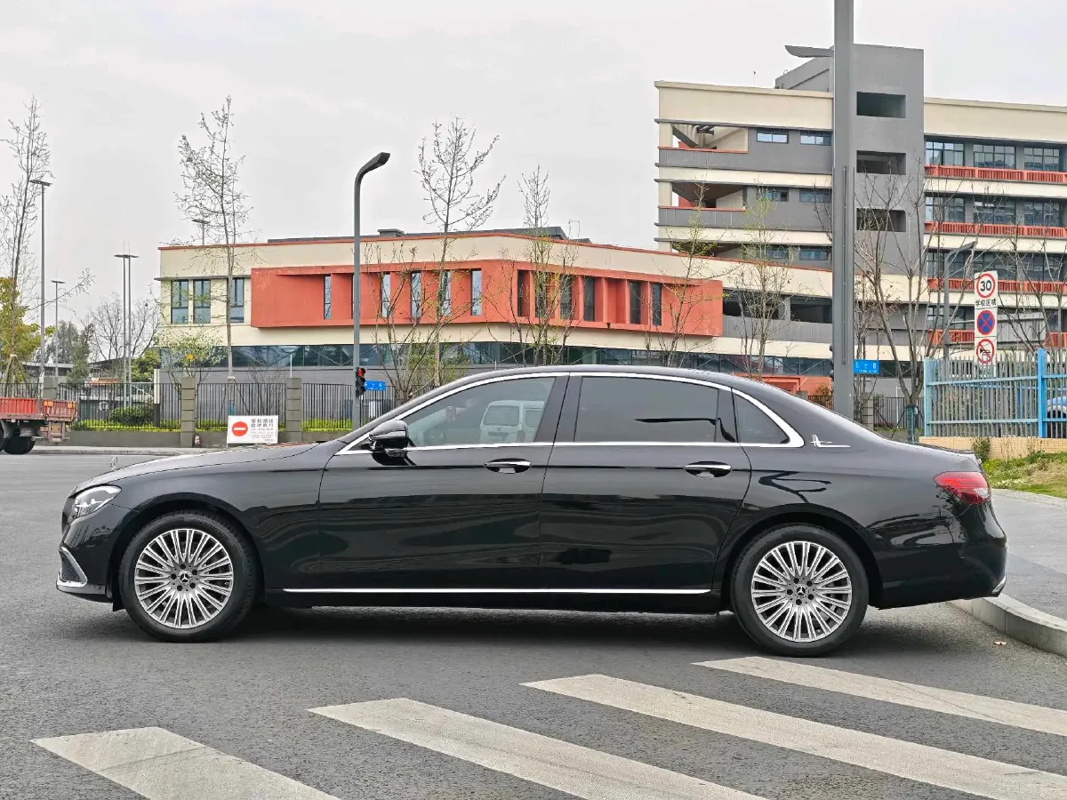 2022 Mercedes-Benz E Class 2.0T 258HP L4 9AT,autocango,china used car exporter,china ev exporter,chinese used car exporter,chinese used ev exporter