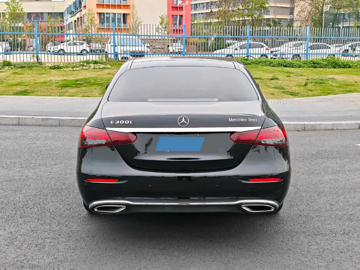2022 Mercedes-Benz E Class 2.0T 258HP L4 9AT,autocango,china used car exporter,china ev exporter,chinese used car exporter,chinese used ev exporter