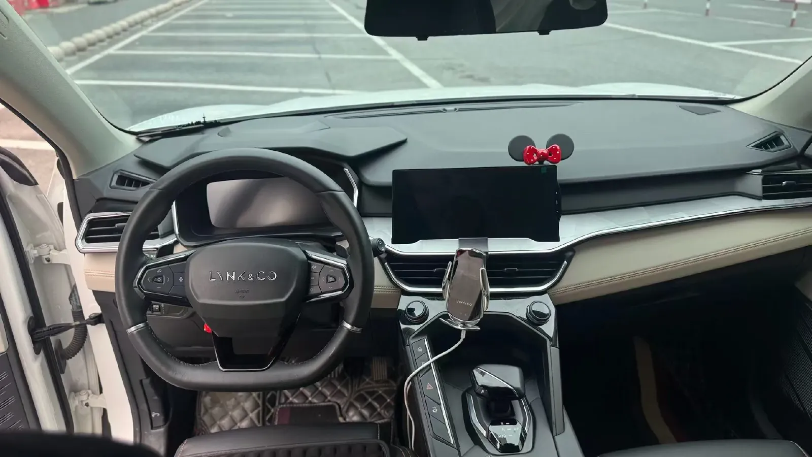 2020 LYNK&CO 06 1.5T 177HP L3 7DCT,autocango,china used car exporter,china ev exporter,chinese used car exporter,chinese used ev exporter