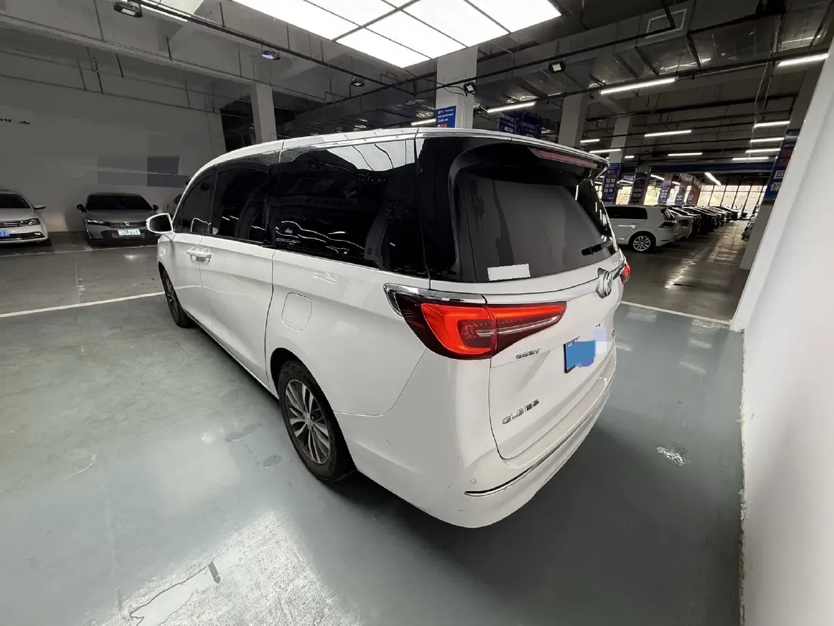 2021 Buick GL8 2.0T 237HP L4 9AT,autocango,china used car exporter,china ev exporter,chinese used car exporter,chinese used ev exporter