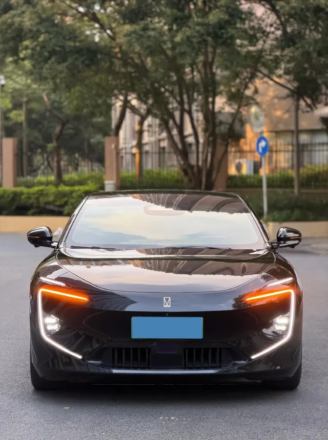 2024 Avatr 12 BEV 94.5KWH,autocango,china used car exporter,china ev exporter,chinese used car exporter,chinese used ev exporter