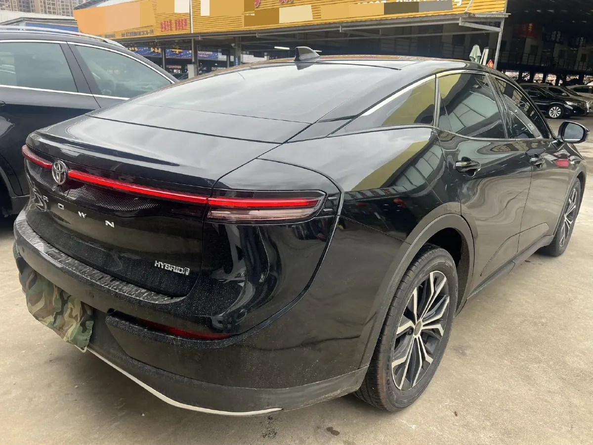 2023 Toyota CrownSportCross 2.5L 185HP L4 E-CVT Hybrid,autocango,china used car exporter,china ev exporter,chinese used car exporter,chinese used ev exporter