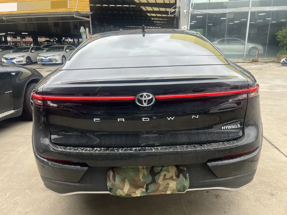 2023 Toyota CrownSportCross 2.5L 185HP L4 E-CVT Hybrid,autocango,china used car exporter,china ev exporter,chinese used car exporter,chinese used ev exporter
