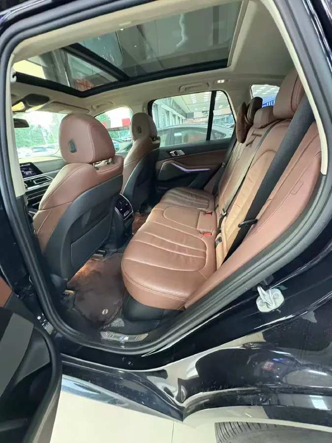 2021 BMW X5 3.0T 340HP L6 8AT,autocango,china used car exporter,china ev exporter,chinese used car exporter,chinese used ev exporter