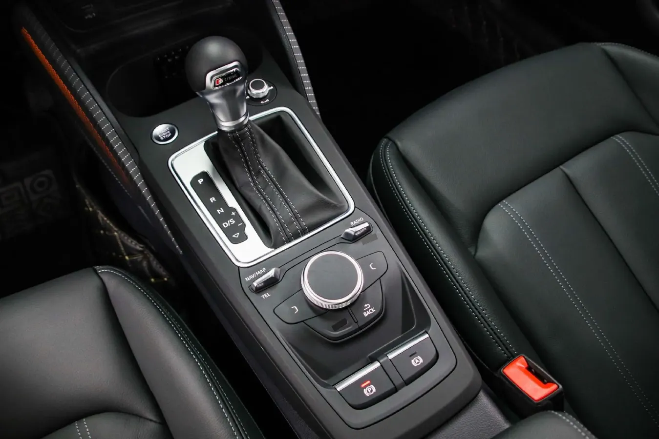 2022 Audi Q2L 1.4T 150HP L4 7DCT,autocango,china used car exporter,china ev exporter,chinese used car exporter,chinese used ev exporter