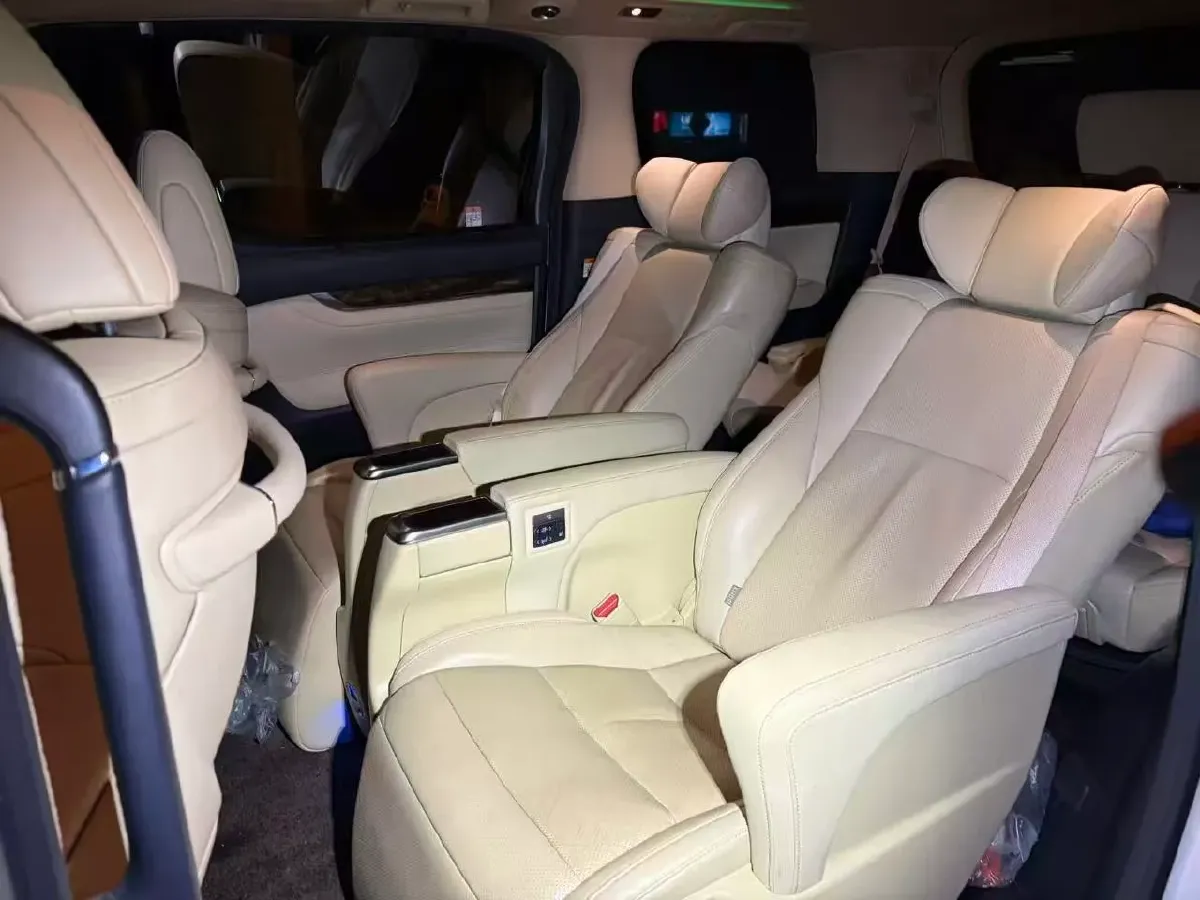 2021 Toyota Alphard 2.5L 117HP L4 E-CVT Hybrid,autocango,china used car exporter,china ev exporter,chinese used car exporter,chinese used ev exporter