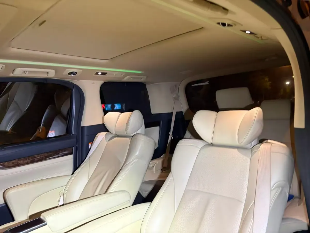 2021 Toyota Alphard 2.5L 117HP L4 E-CVT Hybrid,autocango,china used car exporter,china ev exporter,chinese used car exporter,chinese used ev exporter