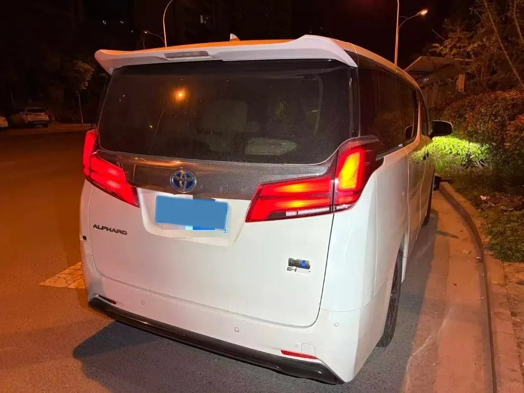 2021 Toyota Alphard 2.5L 117HP L4 E-CVT Hybrid,autocango,china used car exporter,china ev exporter,chinese used car exporter,chinese used ev exporter