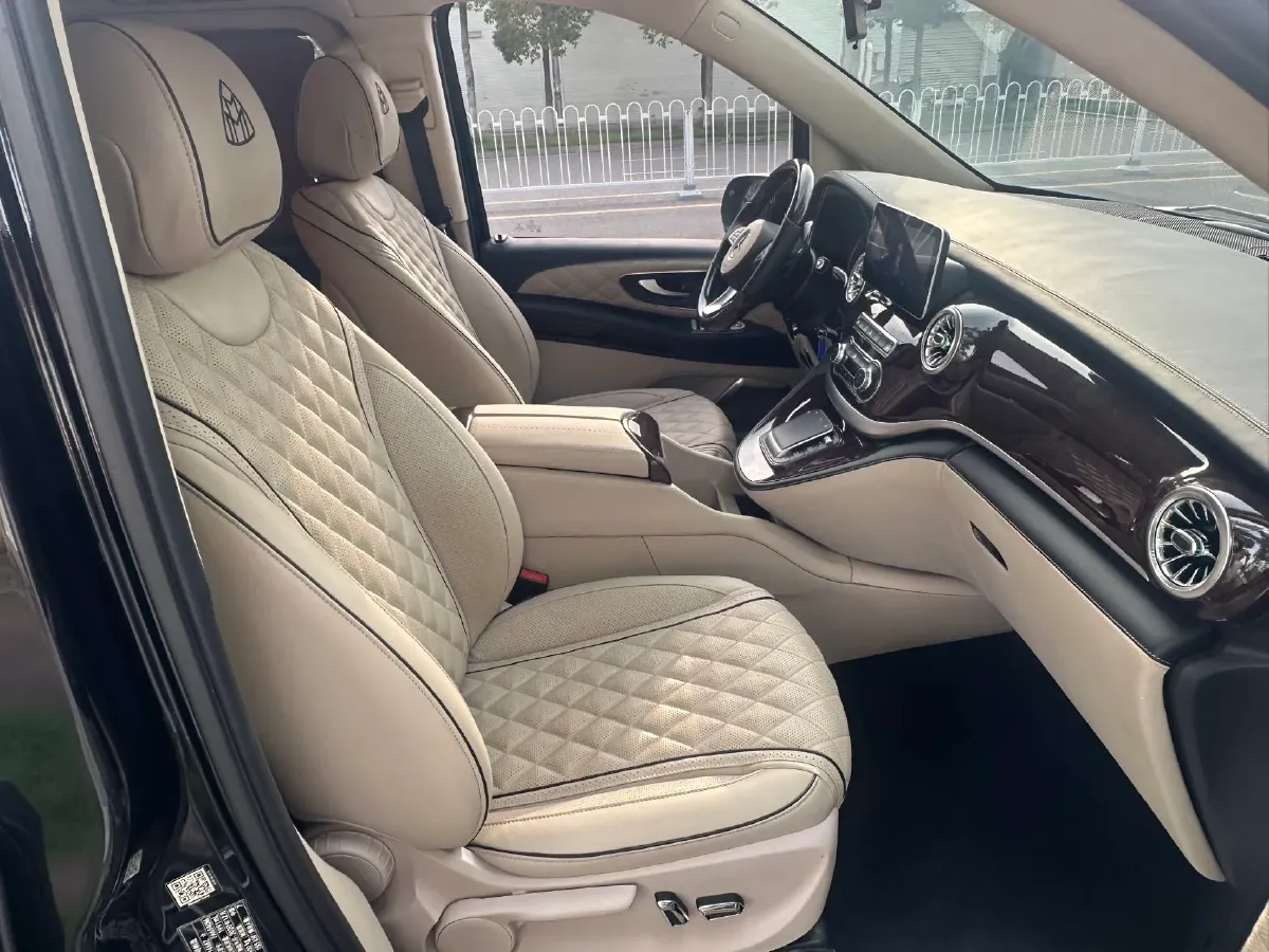 2020 Mercedes-Benz Vito 2.0T 211HP L4 9AT,autocango,china used car exporter,china ev exporter,chinese used car exporter,chinese used ev exporter