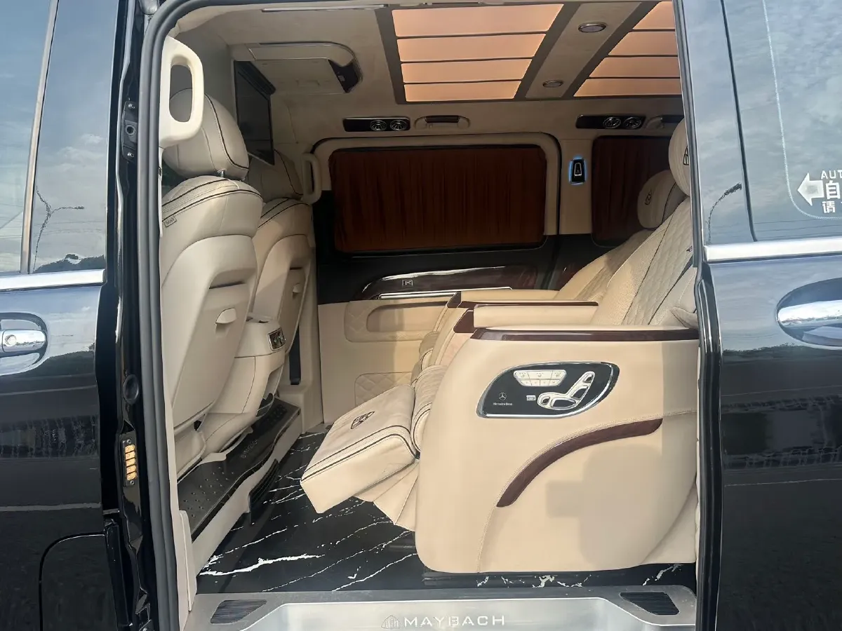 2020 Mercedes-Benz Vito 2.0T 211HP L4 9AT,autocango,china used car exporter,china ev exporter,chinese used car exporter,chinese used ev exporter