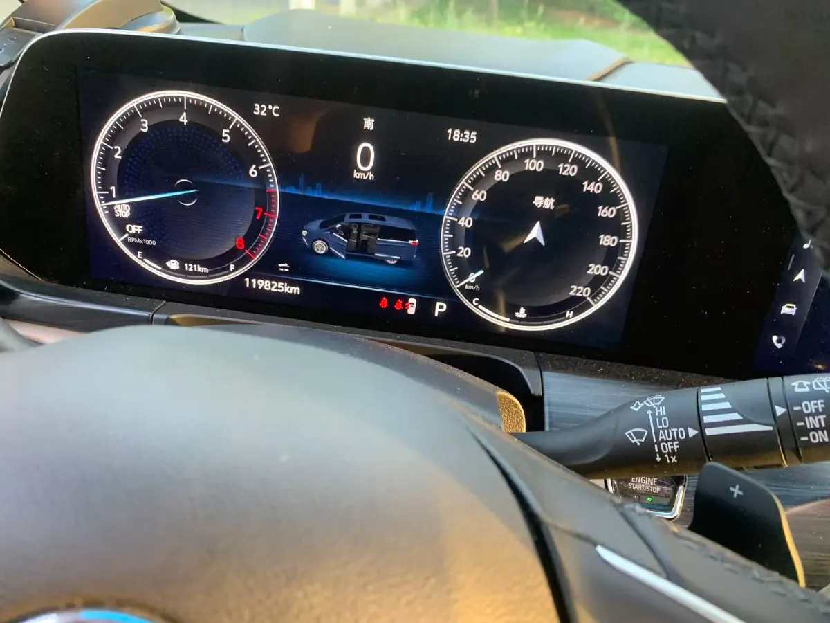2021 Buick GL8 2.0T 237HP L4 9AT,autocango,china used car exporter,china ev exporter,chinese used car exporter,chinese used ev exporter