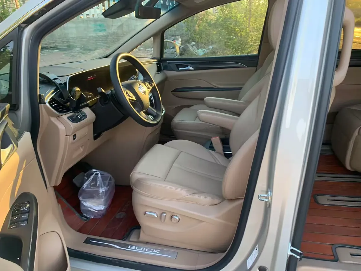 2021 Buick GL8 2.0T 237HP L4 9AT,autocango,china used car exporter,china ev exporter,chinese used car exporter,chinese used ev exporter