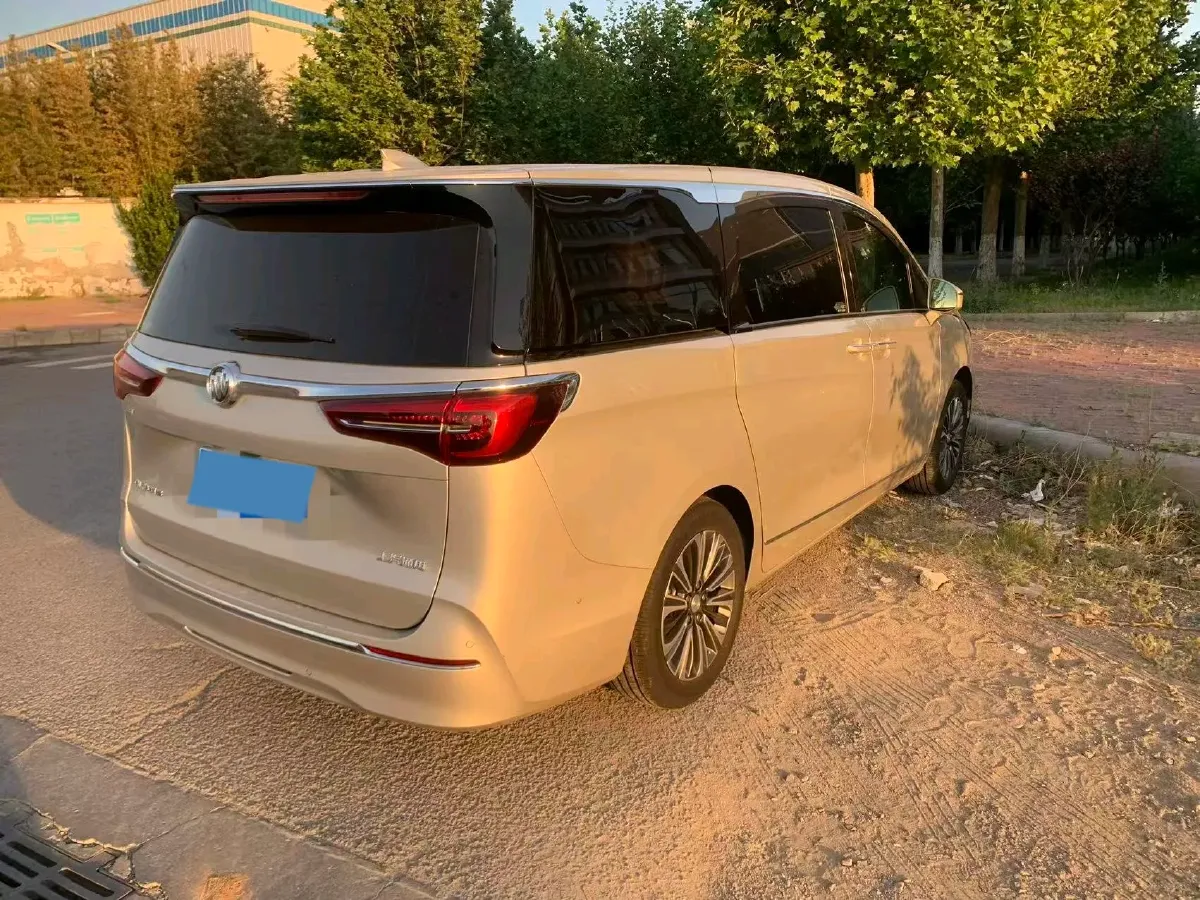 2021 Buick GL8 2.0T 237HP L4 9AT,autocango,china used car exporter,china ev exporter,chinese used car exporter,chinese used ev exporter